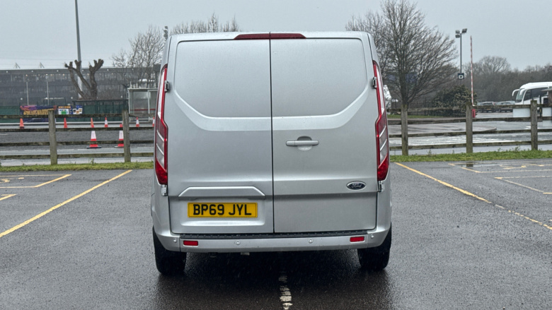 Ford Transit Custom 300 L1 Diesel Fwd 2.0 EcoBlue 130ps Low Roof Limited Van